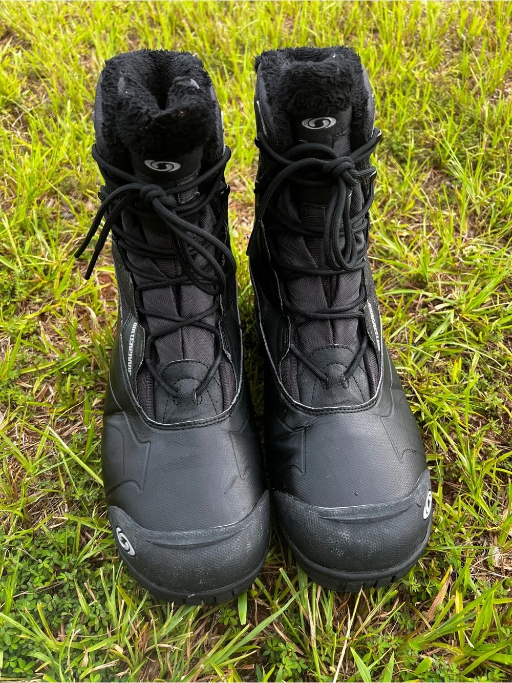 Salomon clean worn